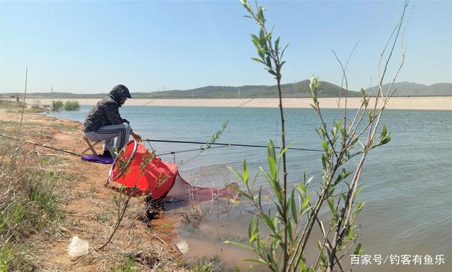 野钓走水用重铅沉底钓法太钝？试试跑铅，抗流水、超灵敏、易操作